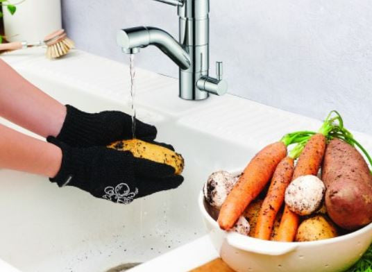 GANTS OUR NETTOYER LES LEGUMES