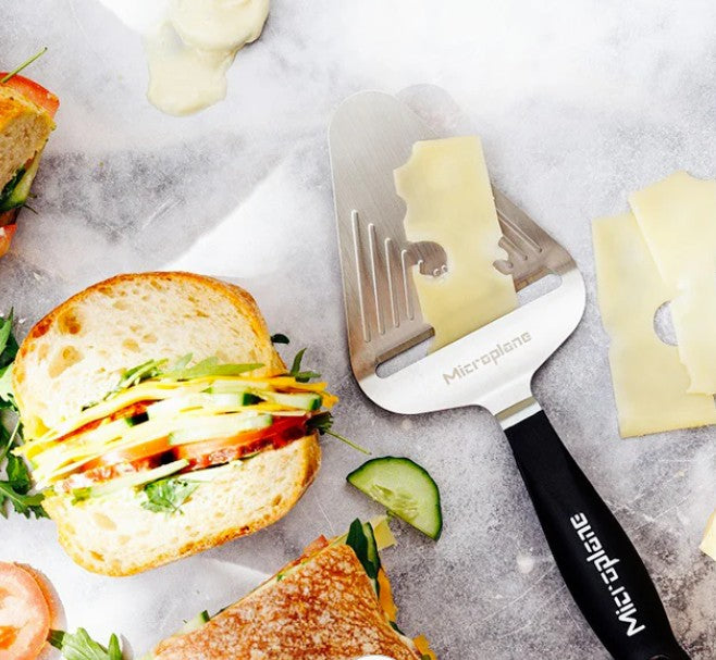 COUTEAU A FROMAGES CHEESE SLICER