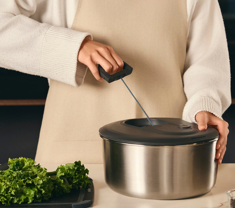 ESSOREUSE A SALADE AVEC FICELLE EN INOX